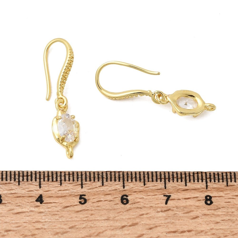 Ovale Ørekroge Med Kubiske Zirkonia – Langtidsholdbar 18K Forgyldt Messing (31x7mm) - Uniq Perler - 119080