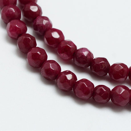 Pandahall Jade Jade perler, facetteret, rød, 4mm