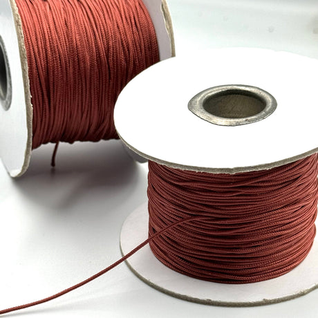 Pandahall Tråd etc Polyester tråd i brun, 1 mm, 100m