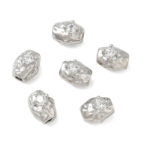 Platinbelagt Messing Perler Med Zirkonia – Hamrede, Ovale (6x7,5x6mm) 2 stk. - Uniq Perler - 125018