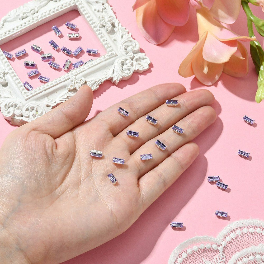 Preciosa Crystal Baguette Mellemleds Perler – Sølvbelagt Messing Med Violet (7x3mm) - Uniq Perler - 123005
