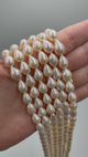 Freshwater pearls – Rice/Drop-shaped, Grade AA (8x9mm) 