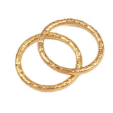 Ring med struktur - Forgyldt Rustfrit Stål - Langtidsholdbar– Sølvfarve (22mm, 2 stk) - Uniq Perler - 116186