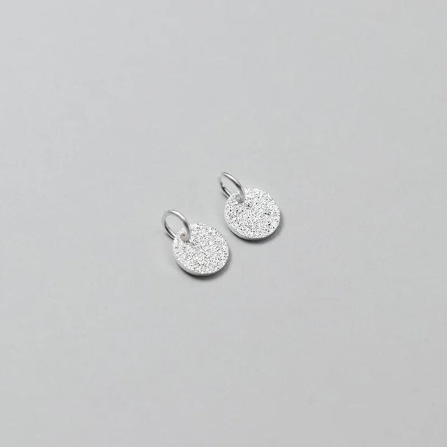 Rundt Vedhæng Med Lille Mønster, Sterling Sølv 925, 6mm - Uniq Perler - 111222