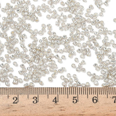 Seed Beads – Galvaniseret Sølv, Runde (12/0, 2mm) 450 g - Uniq Perler - 126423