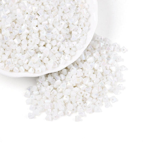 Seed Beads Hjerteform – Hvid (3,5x4,5mm) 20g - Uniq Perler - 115744