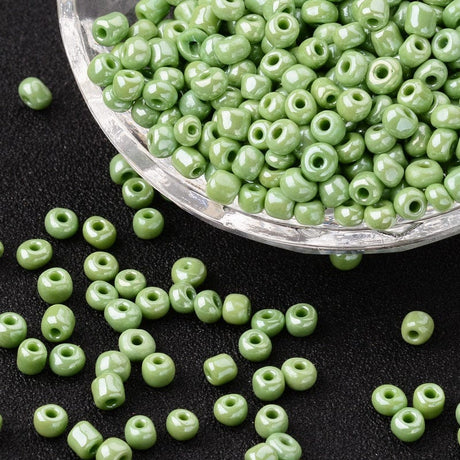 Seed Beads – Limegrøn, Rund (2mm, 450g) - Uniq Perler - 0000014683