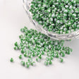 Seed Beads – Opaque, Grøn/Hvid, Runde (12/0, 1,5~2x2mm) 450 g - Uniq Perler - 126401