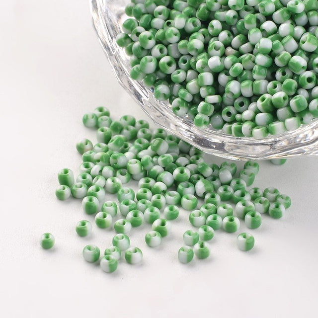 Seed Beads – Opaque, Grøn/Hvid, Runde (12/0, 1,5~2x2mm) 450 g - Uniq Perler - 126401