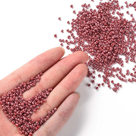 Seed Beads – Opaque Luster, Rød, Runde (12/0, 2mm) 450 g - Uniq Perler - 126404