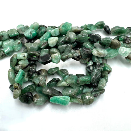 Smaragd Perler, Nuggets, (8 - 10mm) - Uniq Perler - 115369