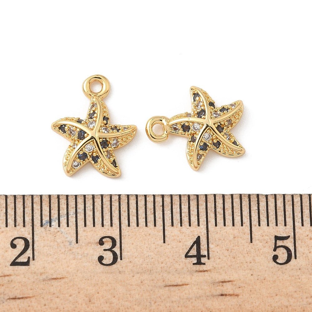 Søstjerne Vedhæng Med Zirkonia – 18K Forgyldt Messing (12,5x10x3,5mm) 2 stk. - Uniq Perler - 120986