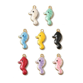 Sjöhäst Hänge – Blandade Färger, Förgylld (14x7x2mm) 8 st - Uniq Perler - 115736
