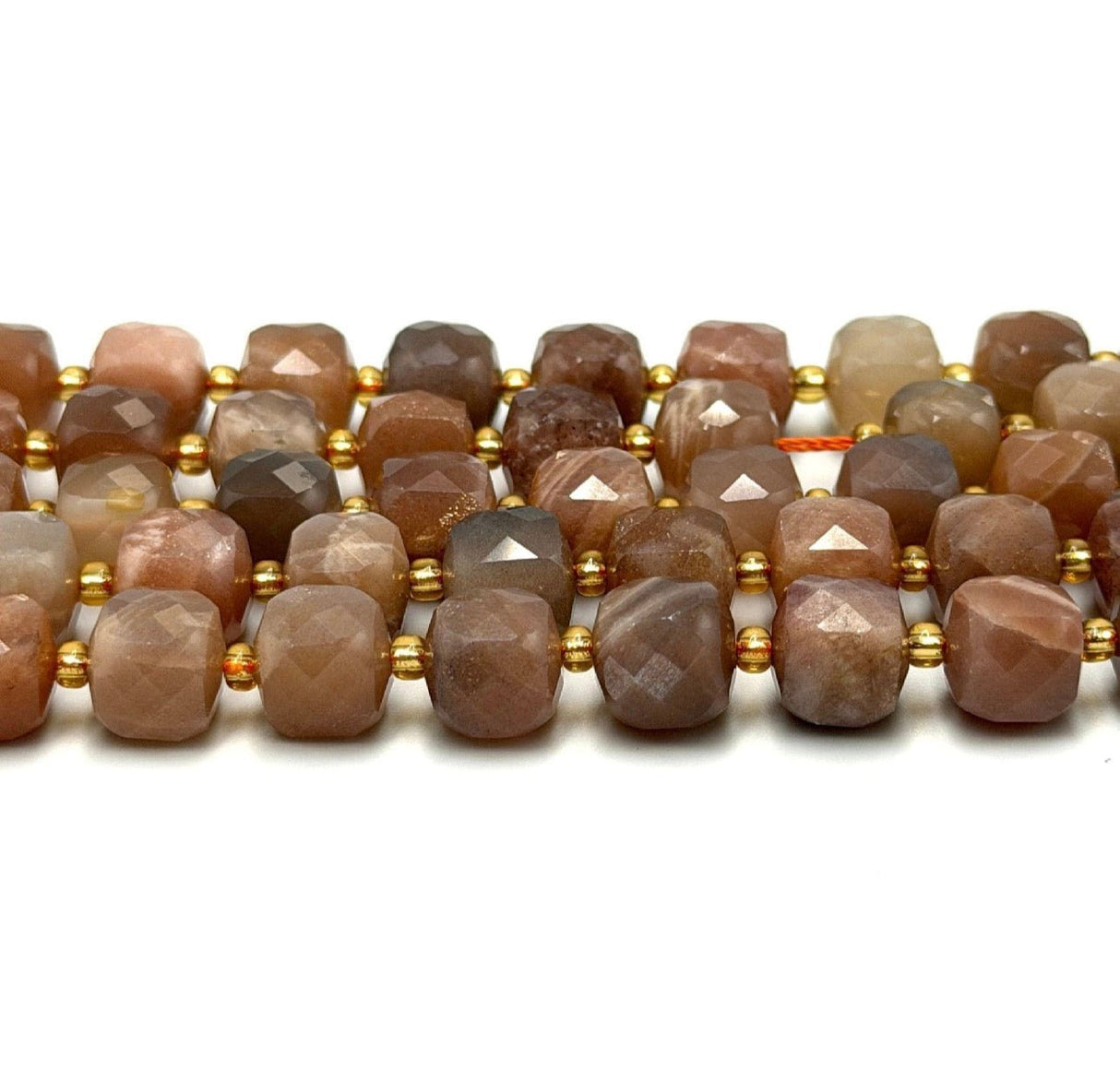 Solsten – Kubeformet Natursten (8mm) - Uniq Perler - 74577
