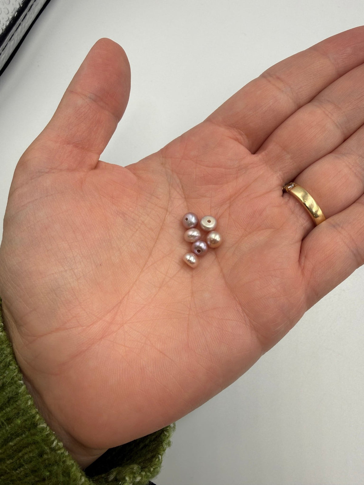 Topborede Ferskvandsperler - Lilla/Flad Bagside (4,5-5mm), 2 Stk. - Uniq Perler - 125461