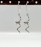 Tvistet Ørekroge Med Øje, Langtidsholdbar Forsølvet, (18x1,4mm) - Uniq Perler - 489237