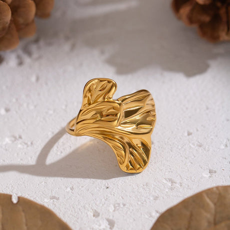 Vandfast Blad Fingerring - 18K Forgyldt Stål (17mm) - Uniq Perler - 