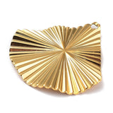 Vandfast Fan Vedhæng, 18K Forgyldt Stål, (31x30mm) - Uniq Perler - 113844