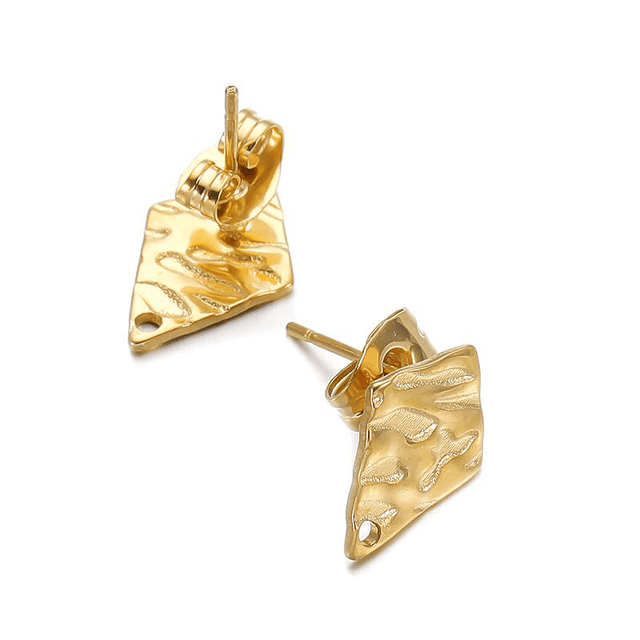 Vandfast Harlekin Ørestikkere, Forgyldt Stål, 13x18mm - Uniq Perler - 7313567