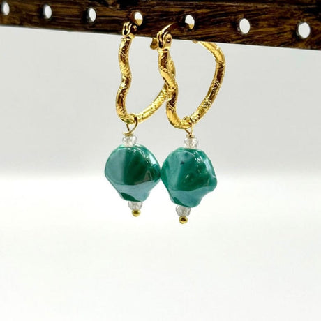 Vandfast Hjerte Creoler Med Banket Udtryk - 18K Forgyldt Stål (18x22mm) - Uniq Perler - 506565