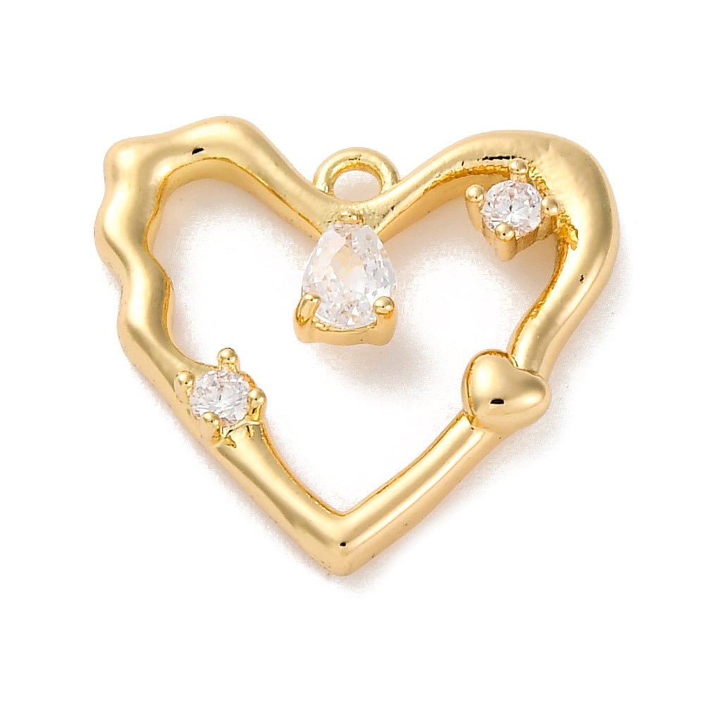 Vandfast Hjerteformet Vedhæng Med Zirkonia – 14K Forgyldt Messing (15,5x17mm) - Uniq Perler - 126155