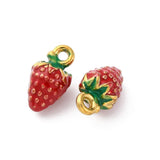 Vandfast Jordbær Vedhæng, Forgyldt Stål,(11x6,5 mm), 2 stk. - Uniq Perler - 937932