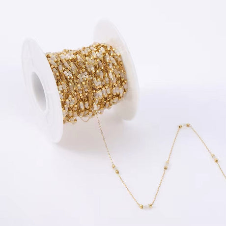 Vandfast Kæde Med Glasperler, 18K Forgyldt Stål, 1m - Uniq Perler - 78374