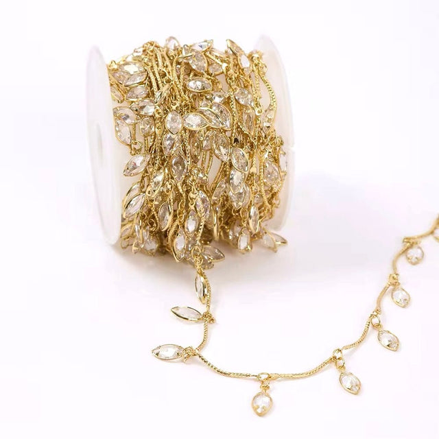 Vandfast Kæde Med Klare Ovale Zirkonia Sten, Forgyldt, 1m - Uniq Perler - 112501