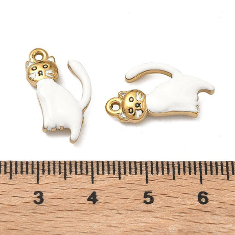 Vandfast Kat Vedhæng – 18K Forgyldt Stål Med Emalje (20x12x4mm) - Uniq Perler - 118957