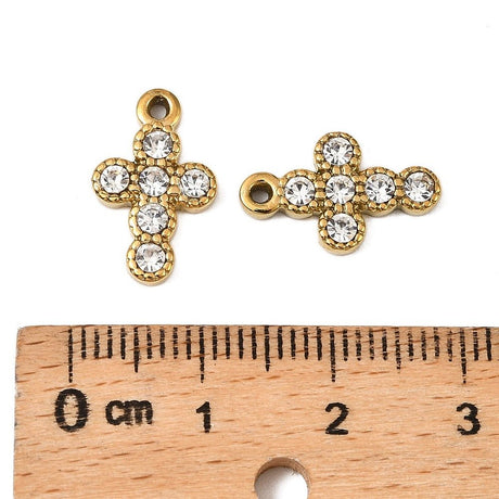 Vandfast Kors Vedhæng med Zirkonia – 18K Forgyldt Stål (15.5mm) - Uniq Perler - 122168