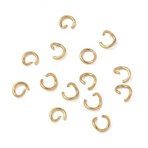 Vandfast Øsken/O - Ringe – Åben, Forgyldt Stål (4x0,7 mm, 10 stk.) - Uniq Perler - 117043