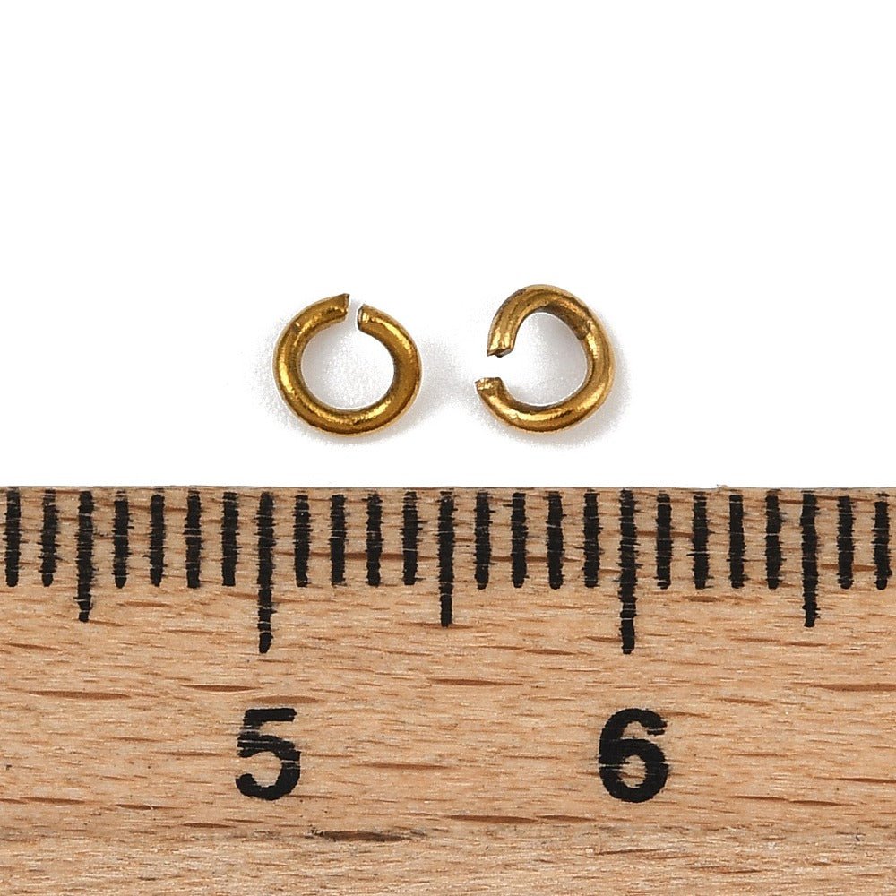 Vandfast Øsken/O - Ringe – Åben, Forgyldt Stål (4x0,8mm, 20 stk.) - Uniq Perler - 116414