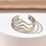 Vandfast Ring – Trippel Bølge, 18K Forgyldt Stål - Uniq Perler - 118876