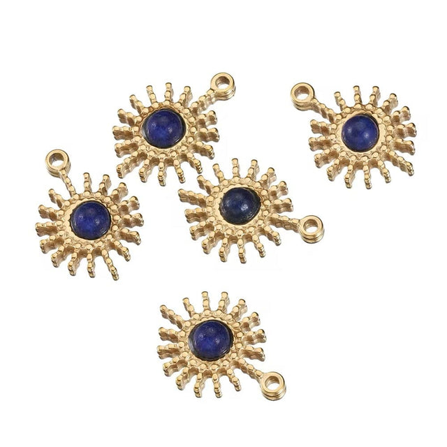 Vandfast Sol Vedhæng, Blå, 18K Forgyldt Stål, 13x18mm - Uniq Perler - 112681