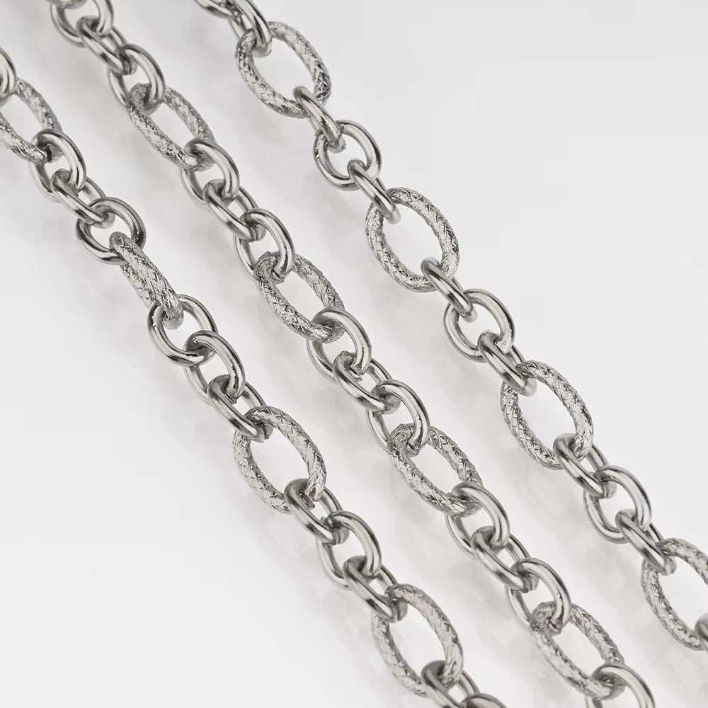 Vandfast Stål Kæde – Ovale Led med Mønster (Meter) - Uniq Perler - 