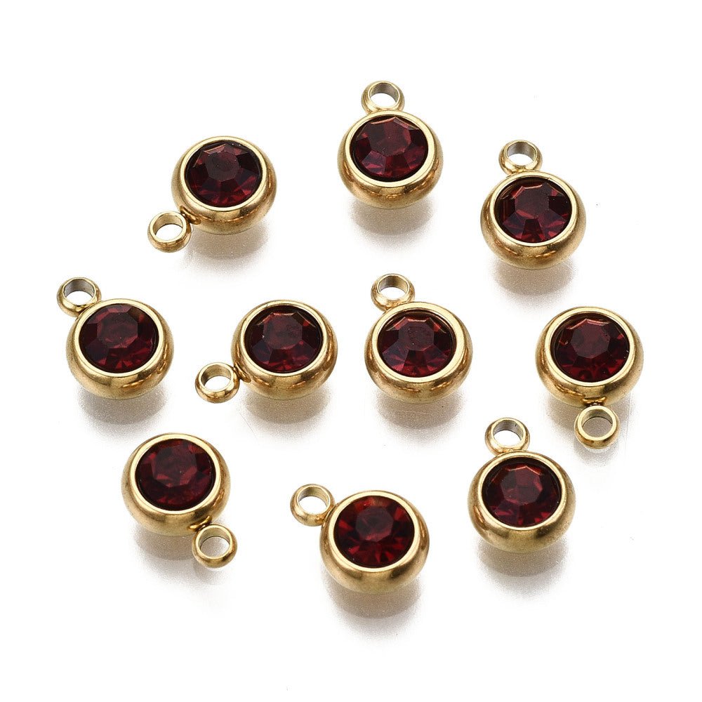 Vandfast Vedhæng med Rhinsten – 18K Forgyldt Stål, Rød (8.5x6x3mm) 2 stk - Uniq Perler - 