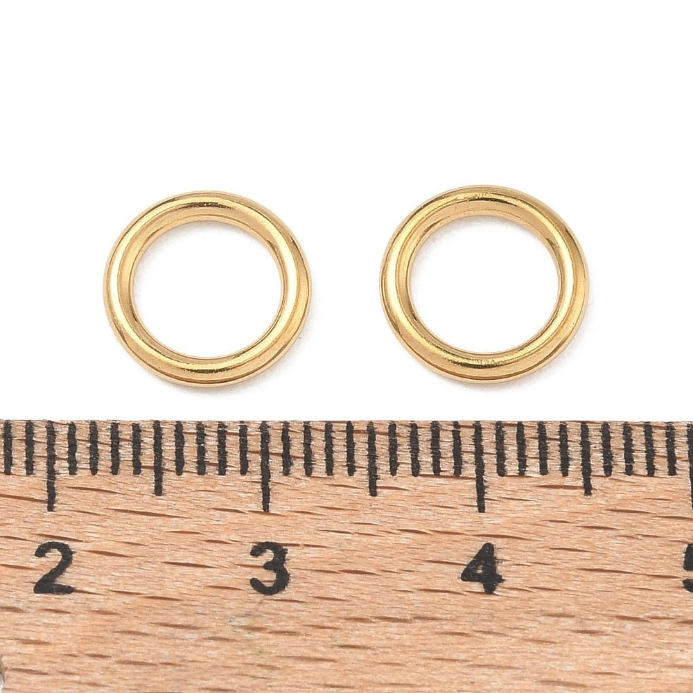 Vandfaste Lukkede Øskner – 18K Forgyldt Stål (10x1,5mm) 10 stk. - Uniq Perler - 123070