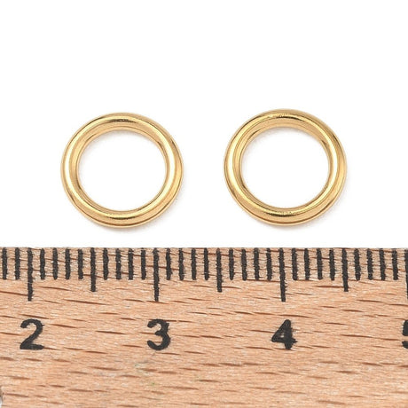 Vandfaste Lukkede Øskner – 18K Forgyldt Stål (10x1,5mm) 10 stk. - Uniq Perler - 123070