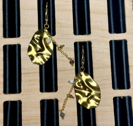 Vedhæng Med Bølget Look, 18K Forgyldt Stål, (30x20mm) - Uniq Perler - 6252049174