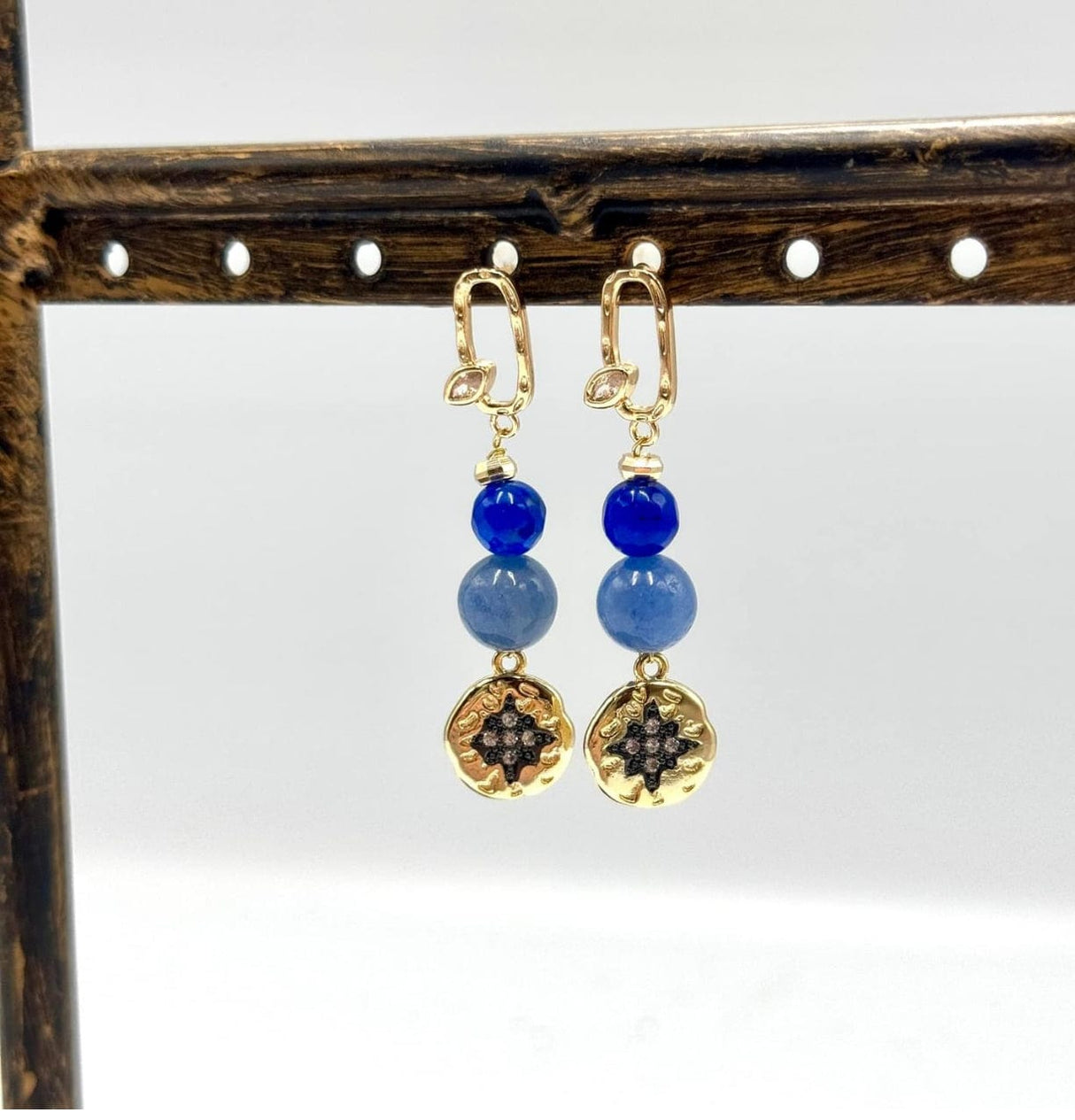 Vedhæng med Sorte Zirkonia – Forgyldt Messing (13x11mm) - Uniq Perler - 113781