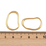 Wavy Rustfrit Stål – Wavy Oval, Forgyldt (18x26,5mm, 2 stk) - Uniq Perler - 116188