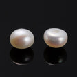 AL Top/anboret perler. 1,5-2 mm ferskvandsperler topboret til evt. ørestikkere (Pr. par)