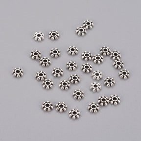 Daizy Metal Perler – Antik Forsølvet (4 - 4,5mm), 50 Stk - Uniq Perler - 0000009655