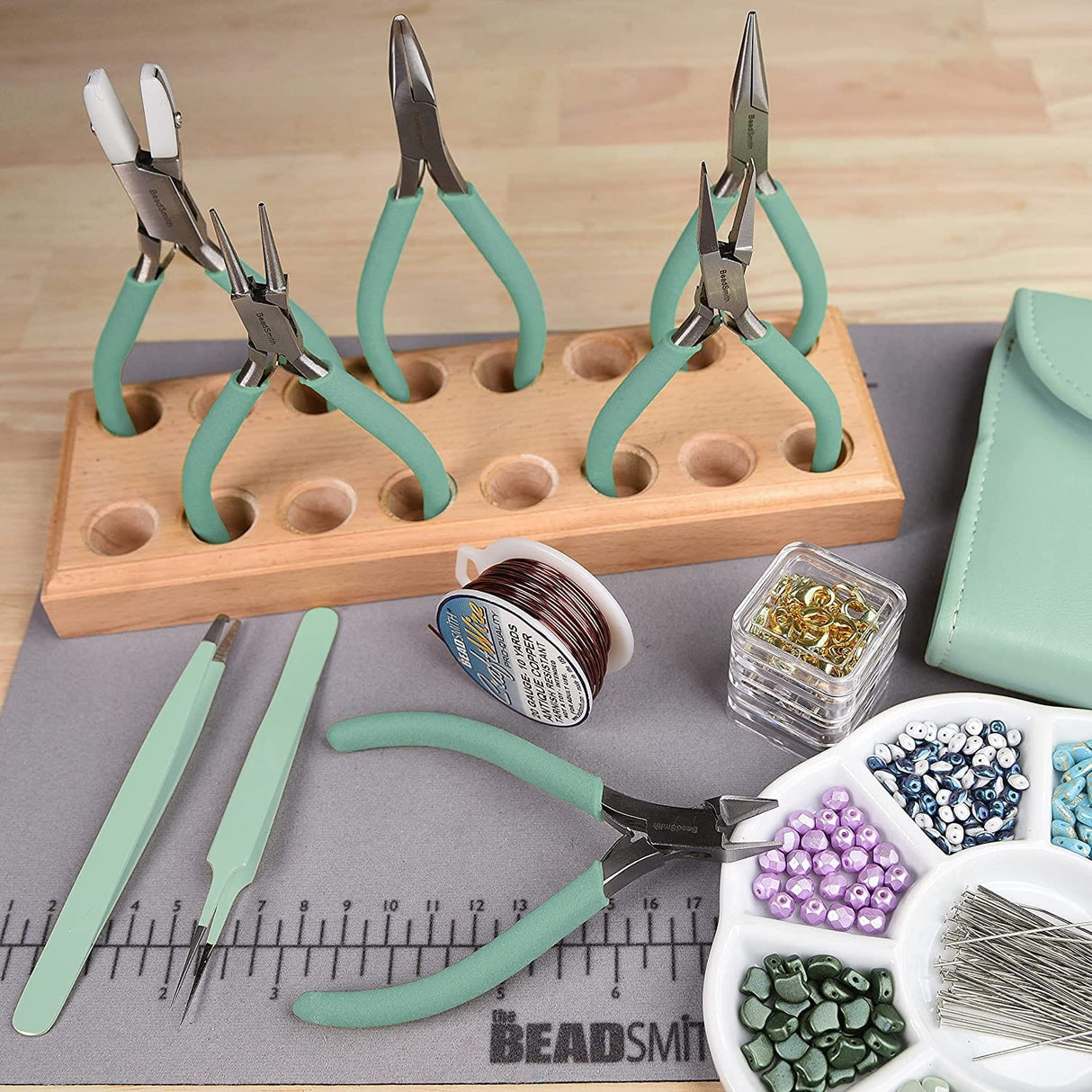 Det Ultimative Sæt Grønne Værktøjssæt - Uniq Perler - 127235