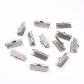 Ändstycken i Stålfärgad Stål – För Smycken (7x15x5,5mm, 10 st) - Uniq Perler - 0000009017
