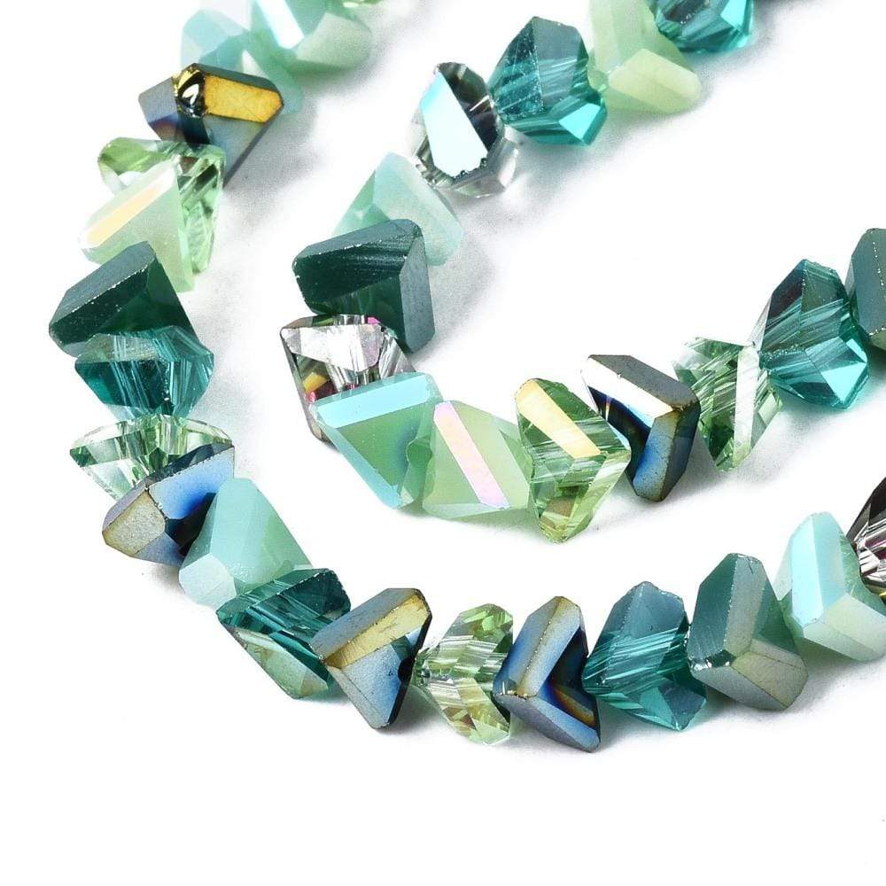 Glasperler, Grøn, Triangel, Elektroplated, (3,5x6x4,5mm) - Uniq Perler - 0000007015