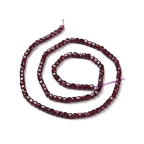Granat Pärlor – Kubformade (3,5x3,5mm) - Uniq Perler - 0000013796