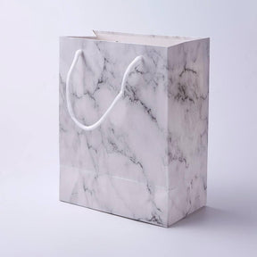White Marbled Gift Bags (21x15x8cm), 12 pcs - Uniq Perler - 13466