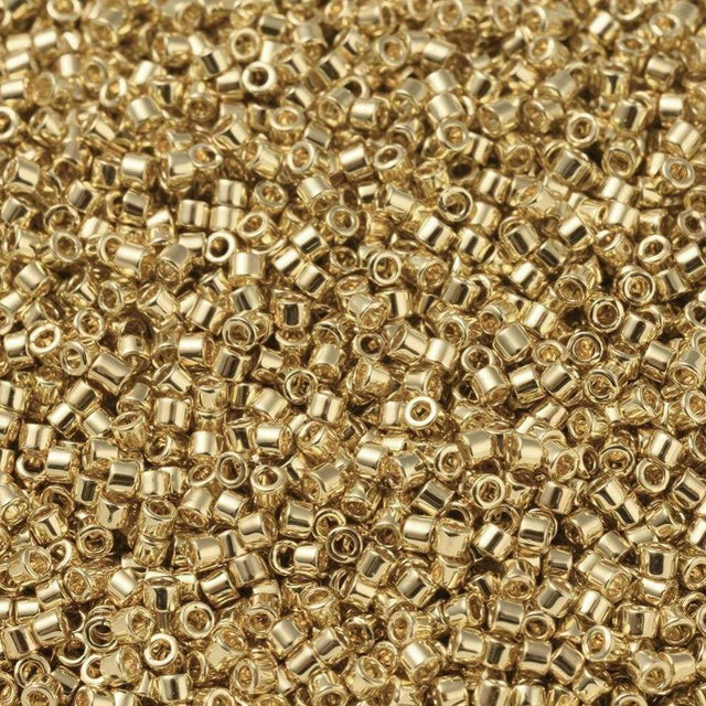 Miyuki Delica Perler, DB 0031, Langtidsholdbar 24K Guldbelagt, 11/0, 7,2gr - Uniq Perler - 274856