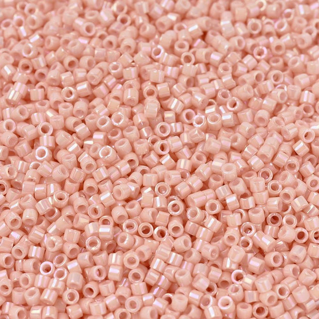 Miyuki Delica Perler, DB 1503, Opaque Light Salmon, 11/0 - Uniq Perler - 4688411